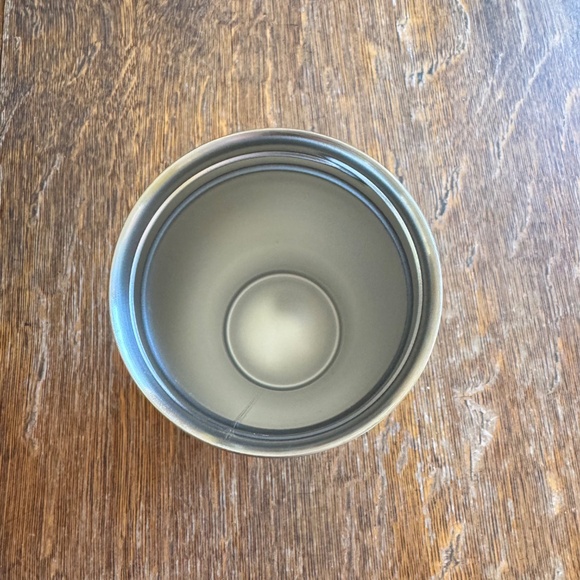 BNIB Starbucks Queen of Hearts Tumbler, Grande 16 oz - Picture 4 of 5